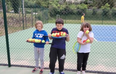 Samedi matin, c’est école de tennis!